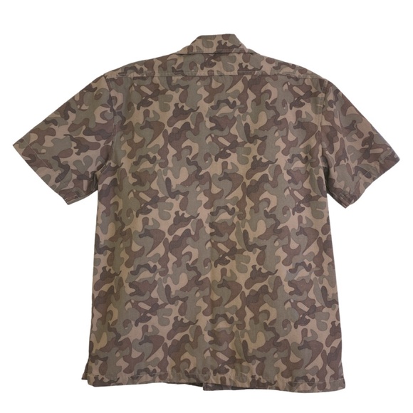 Printed Short-Sleeve Button-Down - Picture 2 of 5